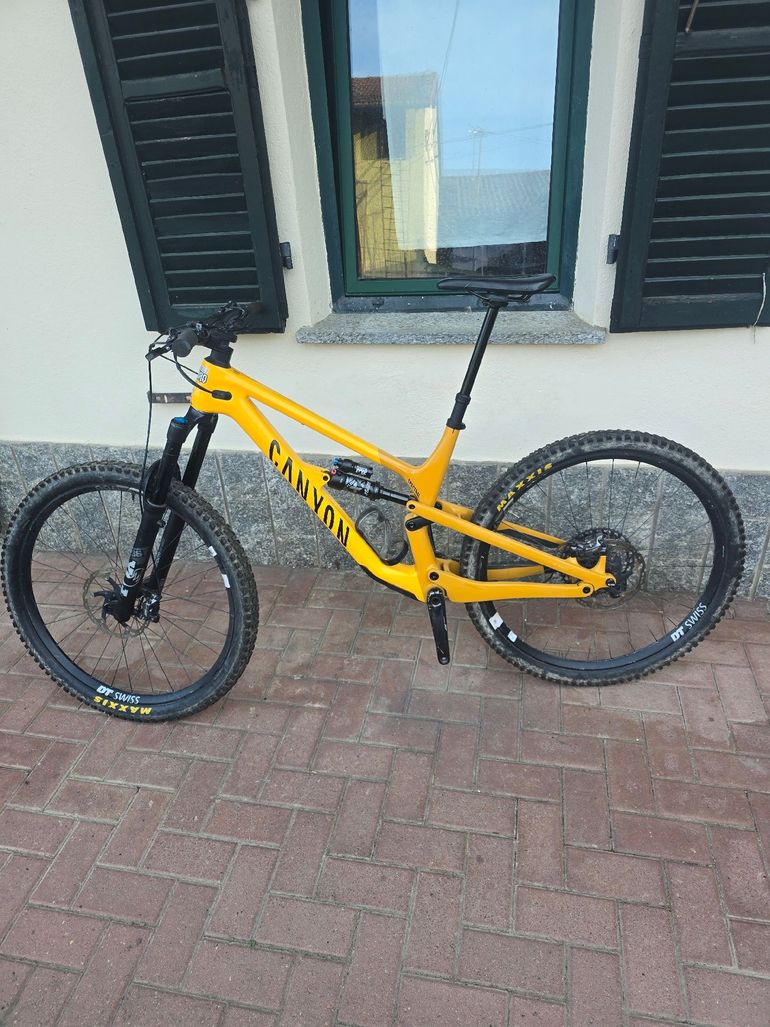 Used Canyon Spectral 29 CF 8 2023 2023 Mountainbike, Orange, 29 — image 1 of 7
