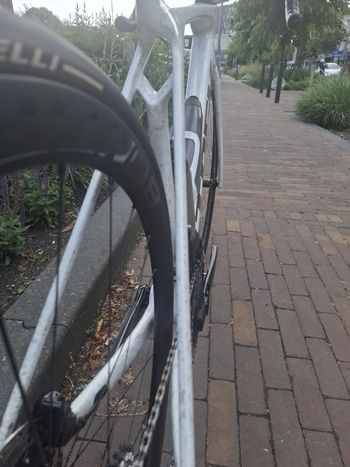 Used Trek Madone SLR 7 AXS Gen 8 2025 2025 Road & Gravel, White — image 4 of 6