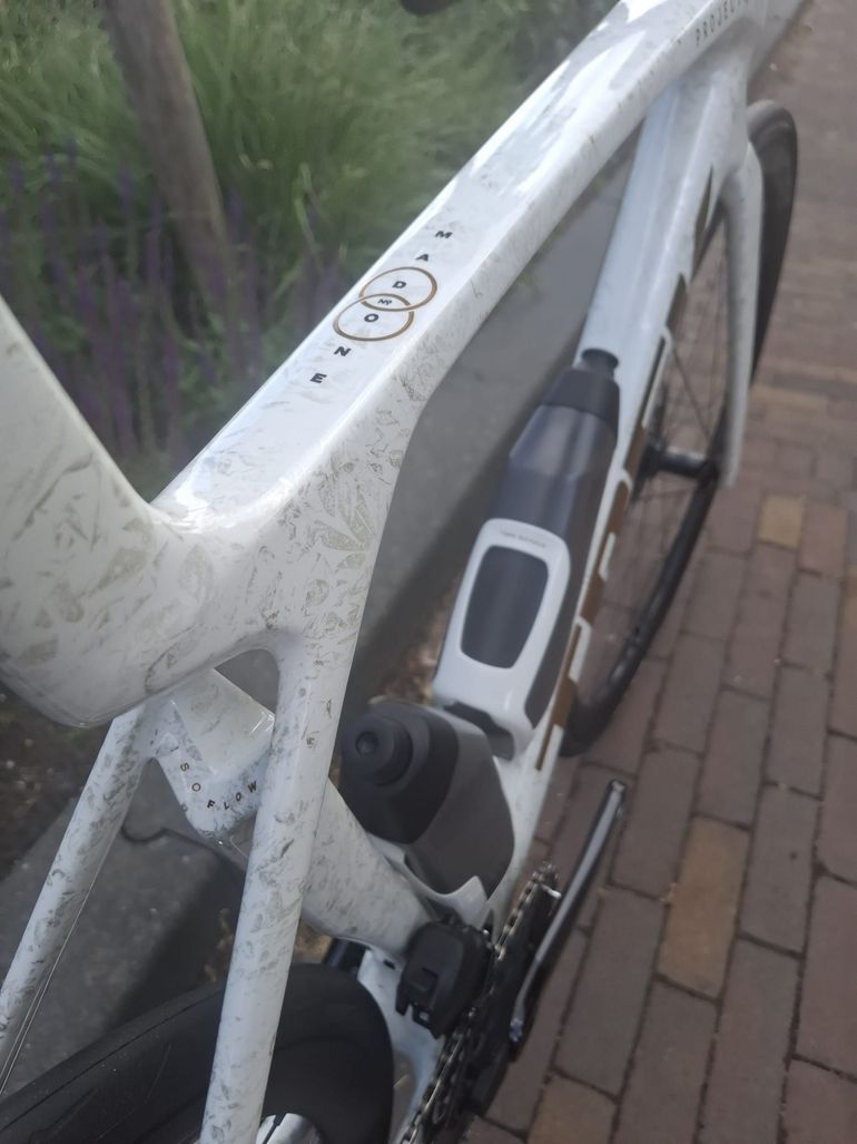 Used Trek Madone SLR 7 AXS Gen 8 2025 2025 Road & Gravel, White — image 1 of 6