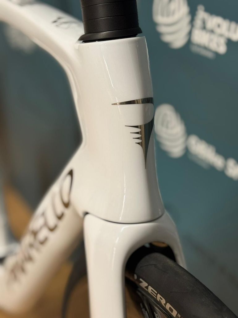 Used Pinarello Dogma F 2026 Chrystal White Frameset 2026 Road & Gravel, White — image 10 of 13