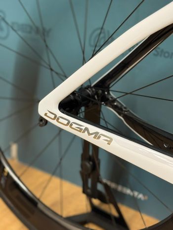 Used Pinarello Dogma F 2026 Chrystal White Frameset 2026 Road & Gravel, White — image 7 of 13