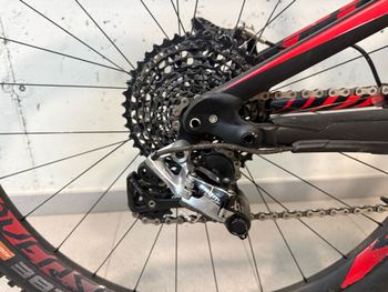 Used Specialized S-Works Stumpjumper FSR 29 2017 2017 Mountainbike, Red, 29 — image 5 of 9