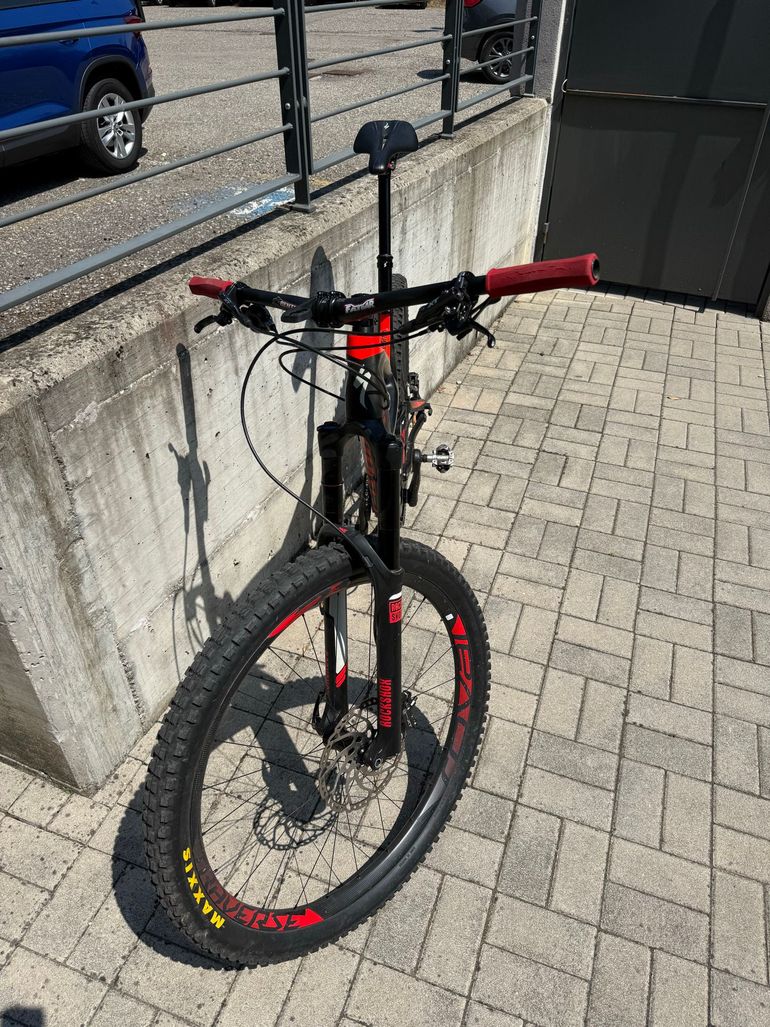 Used Specialized S-Works Stumpjumper FSR 29 2017 2017 Mountainbike, Red, 29 — image 9 of 9