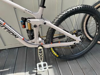 Used Transition Transition Scout Medium 2025 Mountainbike, Purple — image 9 of 9