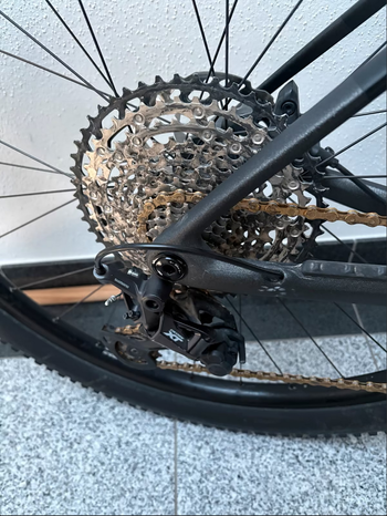Used Orbea ALMA M20 2024 2024 Mountainbike, Black, 29 — image 5 of 6