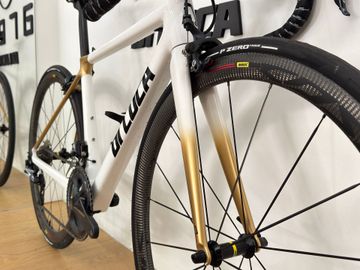 Used Di Luca Custom Shimano Ultegra Di2 2023 Road & Gravel, White — image 6 of 7