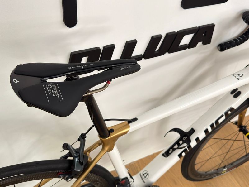 Used Di Luca Custom Shimano Ultegra Di2 2023 Road & Gravel, White — image 5 of 7