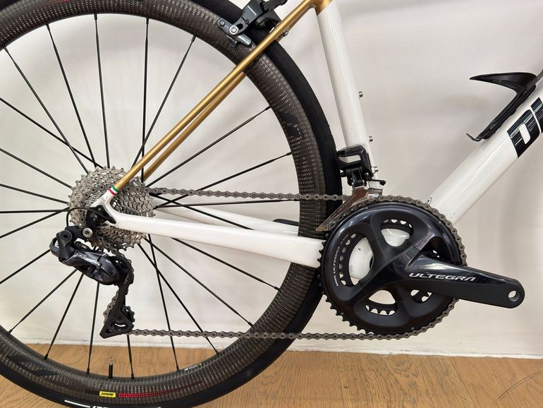 Used Di Luca Di Luca Custom Shimano Ultegra Di2 2023 Road & Gravel — image 2 of 7