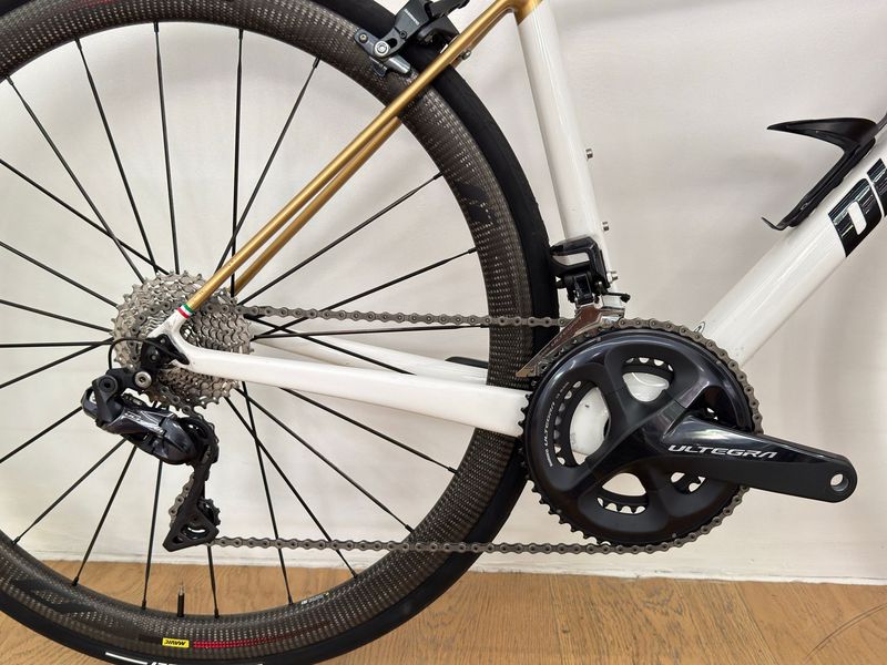Used Di Luca Custom Shimano Ultegra Di2 2023 Road & Gravel, White — image 2 of 7