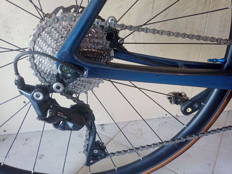 Used Scott Addict 20 Del 2022 2022 Road & Gravel — image 2 of 6