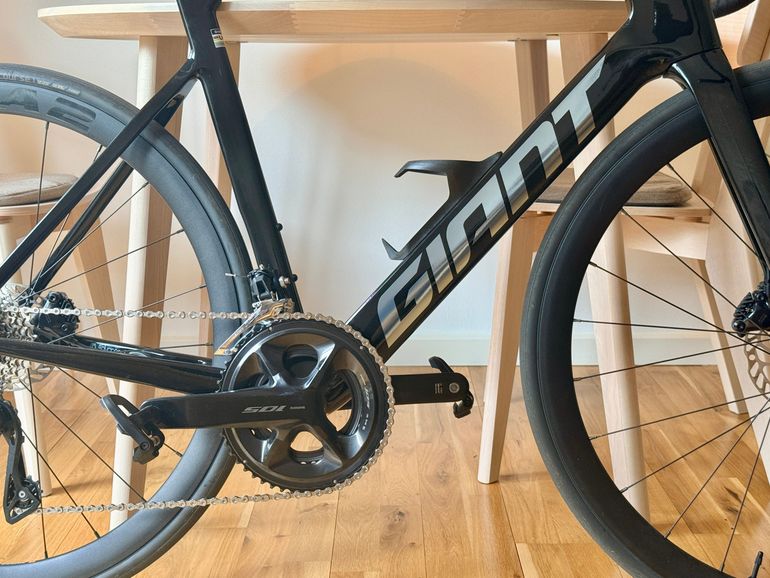 Used Giant Propel Advanced 2 2025 2025 Road & Gravel, Black — image 2 of 5