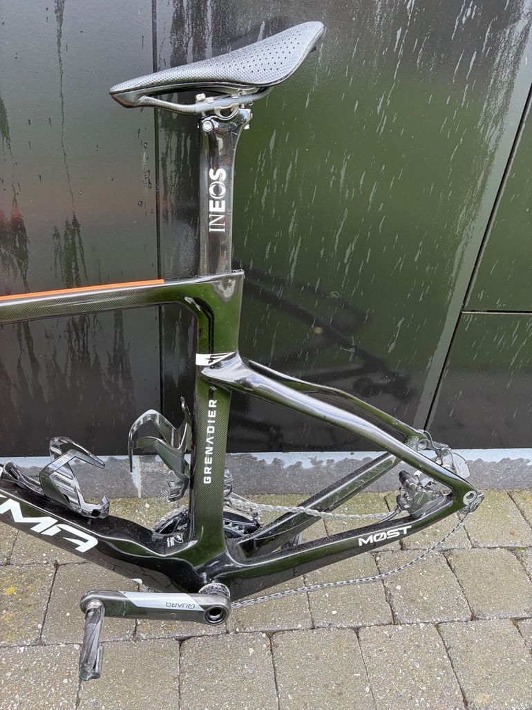 Used Pinarello Dogma Frameset 2025 Road & Gravel — image 7 of 8