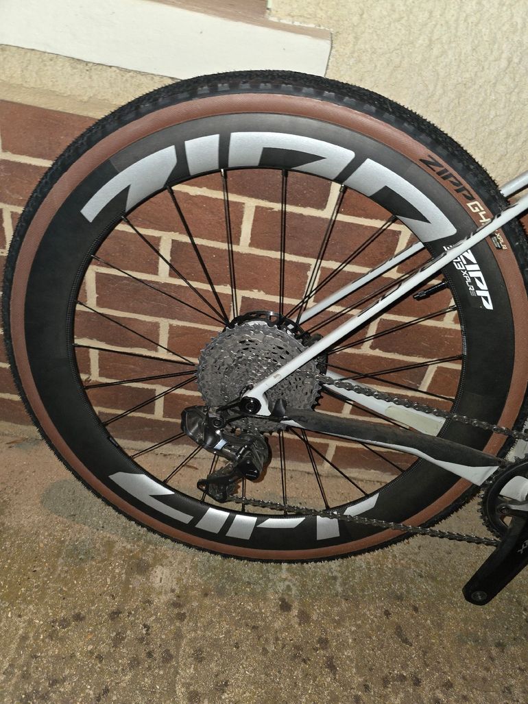 Used Superior X-ROAD Team Issue Di2 GR 2025 2025 Road & Gravel — image 5 of 7