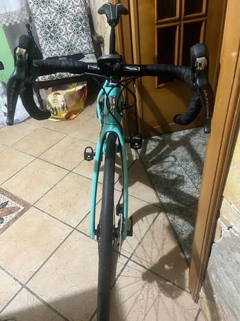 Used Bianchi Aria - Ultegra 2022 2022 Road & Gravel — image 3 of 5