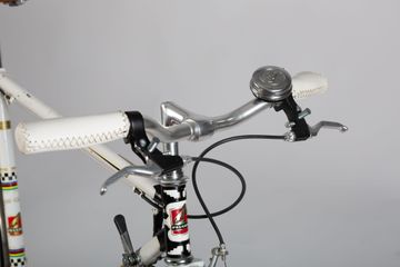Used Peugeot UE8 1977 Urban, White — image 4 of 11