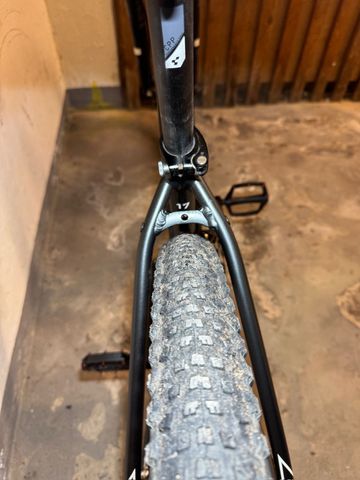 Used CUBE RACE ONE 2019 2019 Mountainbike, Black, 27.5, 29 — image 7 of 11