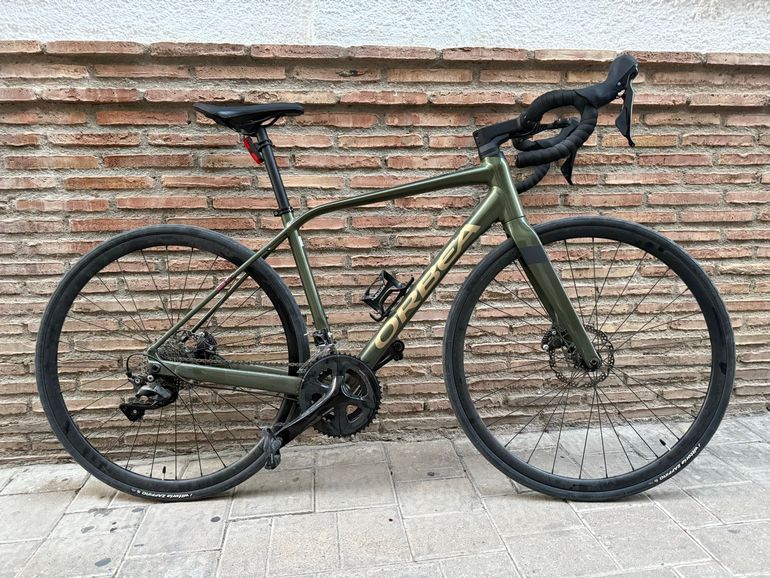 Used Orbea AVANT H30-D 2021 2021 Road & Gravel, Green — image 1 of 6