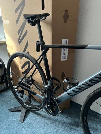 Used Canyon Ultimate CF SL 7 AXS 2025 2025 Road & Gravel, Light Gray — image 7 of 8