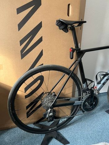 Used Canyon Ultimate CF SL 7 AXS 2025 2025 Road & Gravel, Light Gray — image 4 of 8