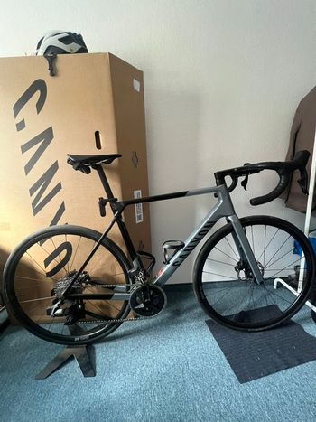 Used Canyon Ultimate CF SL 7 AXS 2025 2025 Road & Gravel, Light Gray — image 8 of 8