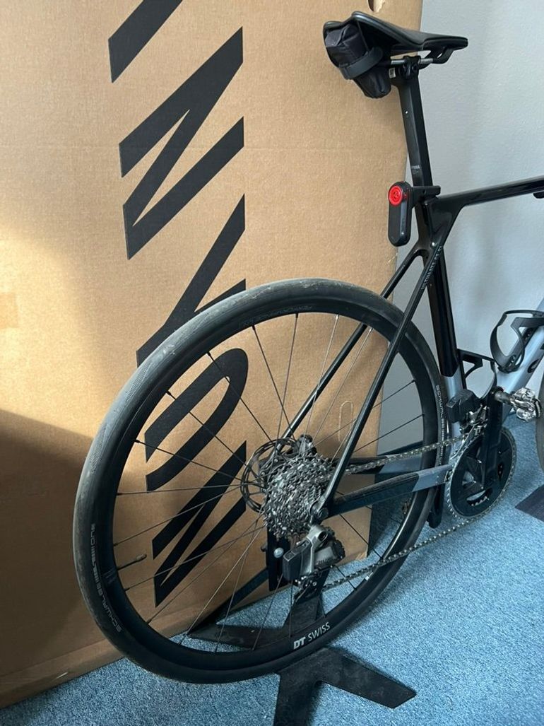 Used Canyon Ultimate CF SL 7 AXS 2025 2025 Road & Gravel, Light Gray — image 5 of 8