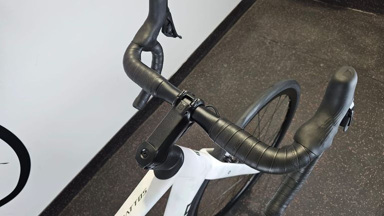 Used Polygon Strattos 8 Disc Ultegra Di2 2026 Road & Gravel — image 15 of 20