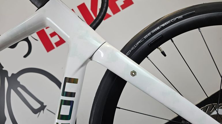 Used Polygon Strattos 8 Disc Ultegra Di2 2026 Road & Gravel — image 12 of 20
