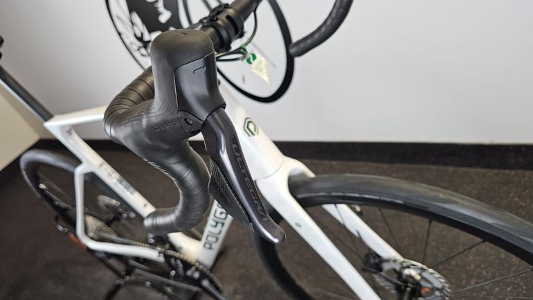 Used Polygon Strattos 8 Disc Ultegra Di2 2026 Road & Gravel — image 9 of 20