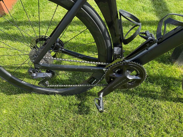 Used Canyon Aeroad CF SL Disc 8.0 Di2 2019 2019 Road & Gravel, Black — image 2 of 6