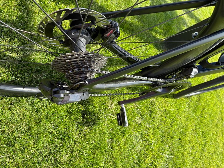 Used Canyon Aeroad CF SL Disc 8.0 Di2 2019 2019 Road & Gravel, Black — image 3 of 6