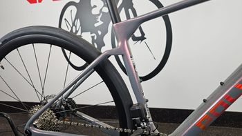 Used Polygon Strattos 7 Disc Di2 2027 Road & Gravel — image 17 of 20