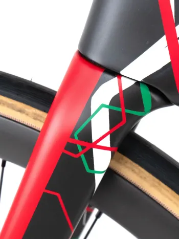 Used Cervélo R5 Red eTap AXS 2024 2024 Road & Gravel, Black — image 6 of 11