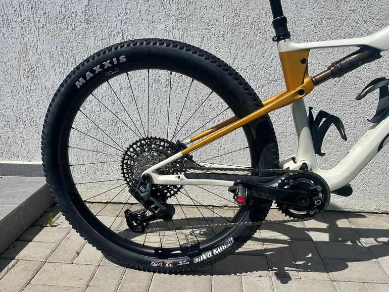 Used Orbea OIZ M10 AXS 2025 2025 Mountainbike — image 1 of 8