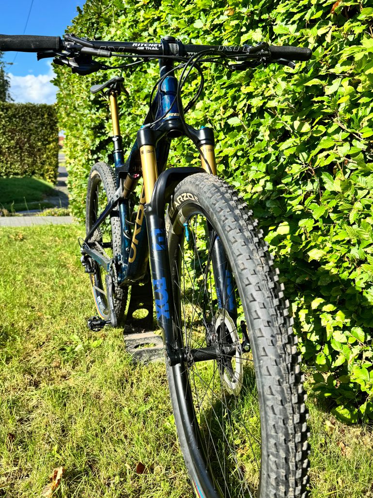 Used Orbea OIZ M PRO 2021 2021 Mountainbike, Blue, 29 — image 2 of 13