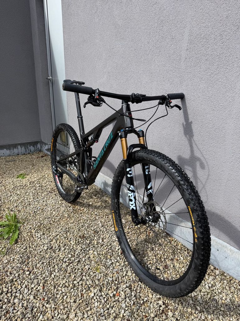 Used Santa Cruz Blur XX1 AXS Reserve TR / Carbon CC / 29 2020 2020 Mountainbike, Black — image 2 of 6