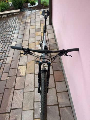 Used Trek Supercaliber SLR 9.8 XT Gen 2 2025 2025 Mountainbike, Light Gray — image 7 of 10