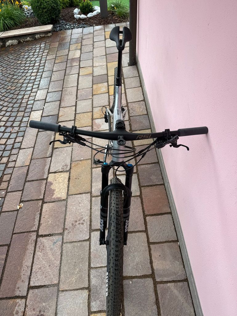 Used Trek Supercaliber SLR 9.8 XT Gen 2 2025 2025 Mountainbike, Light Gray — image 7 of 10