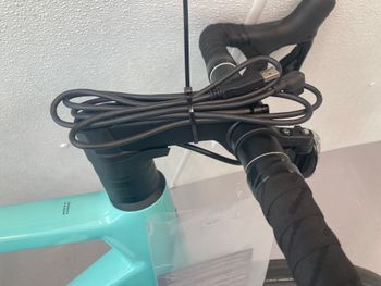 Used Bianchi Sprint 105 Di2 2025 2025 Road & Gravel, Green — image 4 of 8