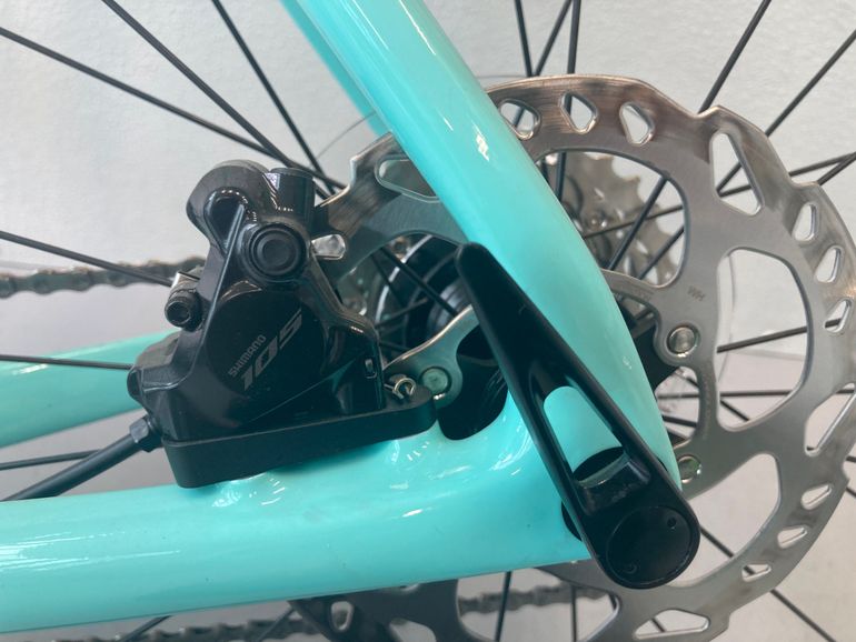 Used Bianchi Sprint 105 Di2 2025 2025 Road & Gravel, Green — image 6 of 8