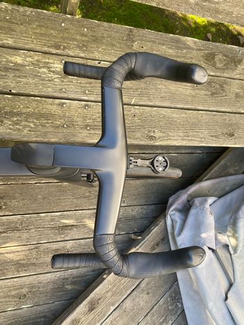 Used Trek Madone SL 7 Gen 7 2024 2024 Road & Gravel, Black — image 4 of 12