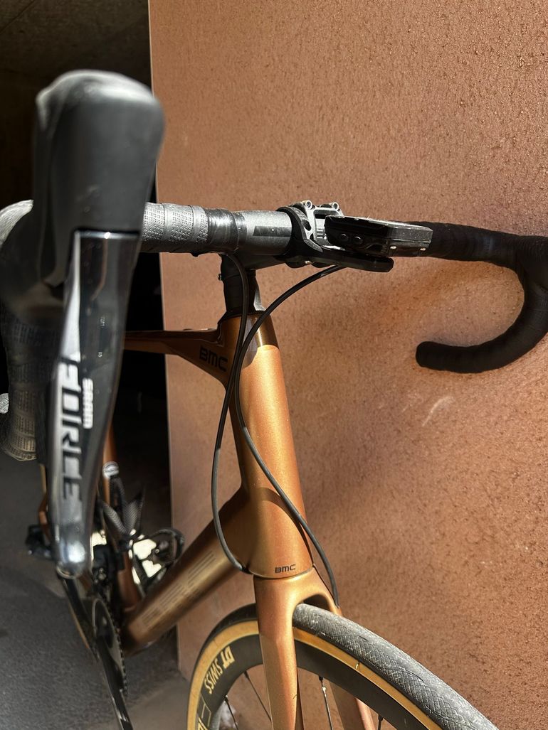 Used BMC Roadmachine 01 THREE 2024 2024 Road & Gravel — image 7 of 8