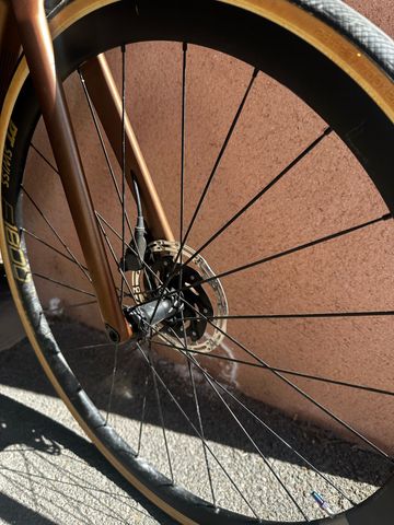 Used BMC Roadmachine 01 THREE 2024 2024 Road & Gravel, Orange — image 8 of 8