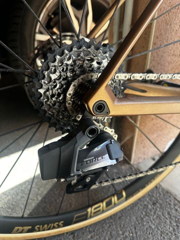 Used BMC Roadmachine 01 THREE 2024 2024 Road & Gravel, Orange — image 3 of 8