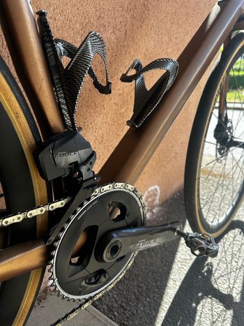 Used BMC Roadmachine 01 THREE 2024 2024 Road & Gravel — image 4 of 8
