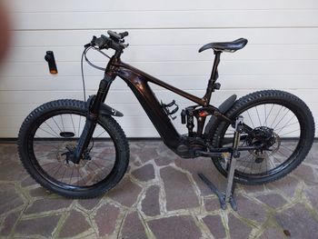 Used Giant Reign E+ 2 2023 2023 Mountainbike, Negro — image 2 of 11