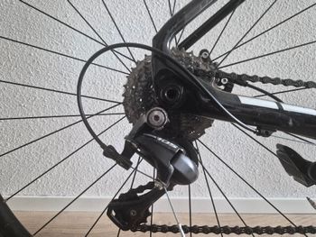 Used Trek Domane SL 5 2019 2019 Road & Gravel, Black — image 4 of 8