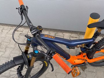 Gebrauchtes Orbea RISE M10 2022 2022 Mountainbike, Orange, 29 — Bild 6 von 9