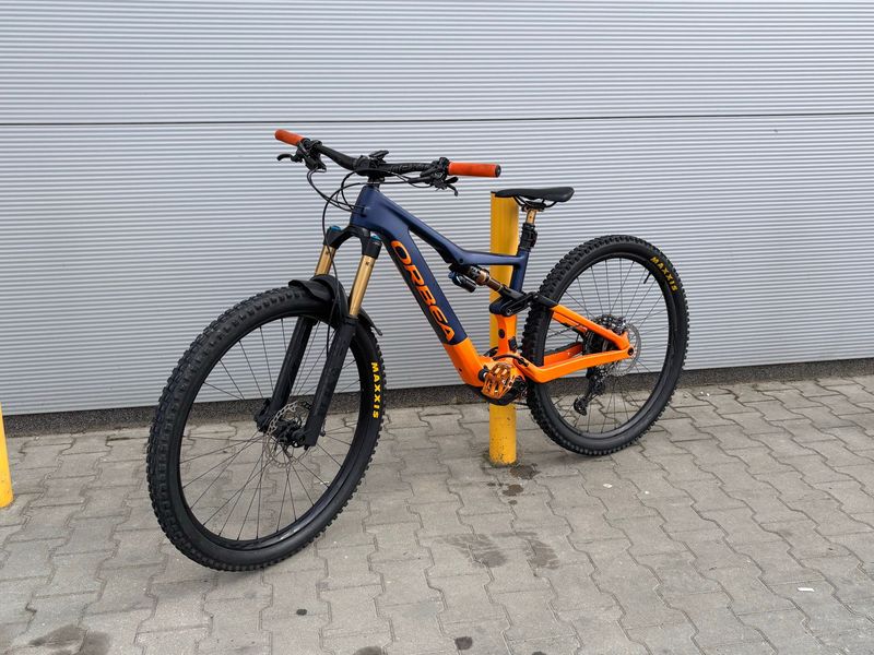 Gebrauchtes Orbea RISE M10 2022 2022 Mountainbike, Orange, 29 — Bild 3 von 9