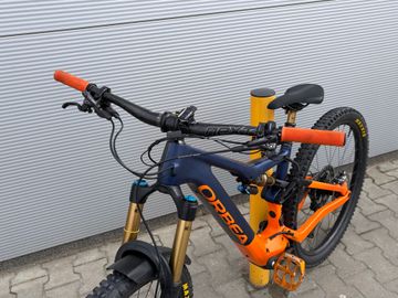 Gebrauchtes Orbea RISE M10 2022 2022 Mountainbike, Orange, 29 — Bild 4 von 9