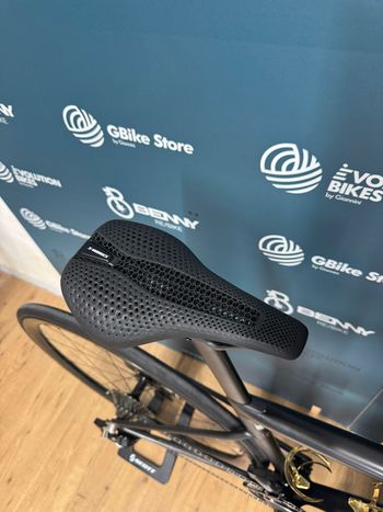 Used Specialized S-Works Tarmac SL8 Sram Red E1 AXS 2025 Road & Gravel, Black — image 7 of 16